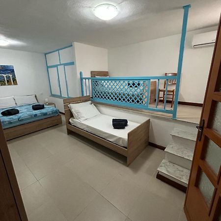 Villa Nicanda- 100 Mt Dal Mare- Giardino Porto Columbu - Perd'E Sali Bagian luar foto
